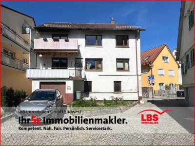 Gemütliches Zweifamilienhaus in zentraler Lage
