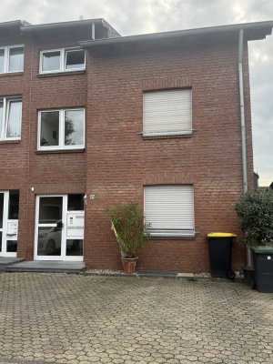 Schöne 3-Zimmer-Wohnung 1. OG in ruhiger Lage (Eschweiler Bohl)