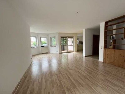 Naturnahes Wohnen – gepflegte 3-Zimmer-Wohnung mit Balkon, Einbauküche und Stellplatz