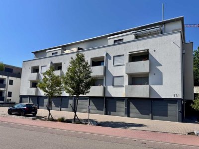 Stilvolle 2-Zimmer-Wohnung mit gehobener Innenausstattung mit Balkon und EBK in Pfinztal