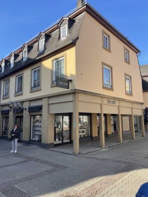 Provisionsfrei! 2 Einheiten, 1 x Mietwohnung, 1 x Büro, gehobene Ausstattung, zentrale Lage in Alzey