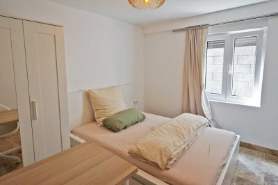 WG-Zimmer 15 m² · 550 € all-in · Erstbezug mit Marmorboden & Bar – Mannheim Neuhermsheim