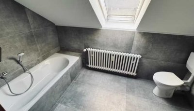 Attic Apartment mit 3 Zimmern und Tiefgarage im Östlichen Ringgebiet