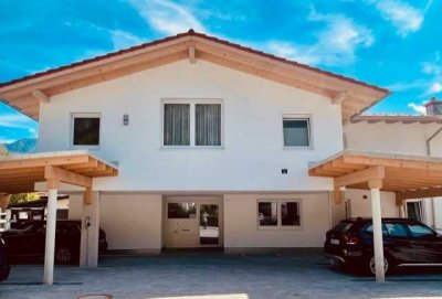 Lichtdurchflutete 2-Zimmer Dachgeschosswohnung mit zwei Balkonen!