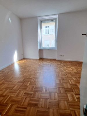 Exclusive - Appartement mit Altbaucharme - sofort frei