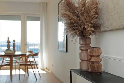 Erstbezug: Moderne 4 Zimmer, Einbauküche und Balkon!