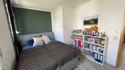 Schöne und helle 3-Zimmer-Wohnung im 1. OG mit Südbalkon in Klosterlechfeld