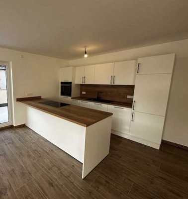Freundliche 3,5-Zimmer-Wohnung mit Balkon und EBK in Empfingen