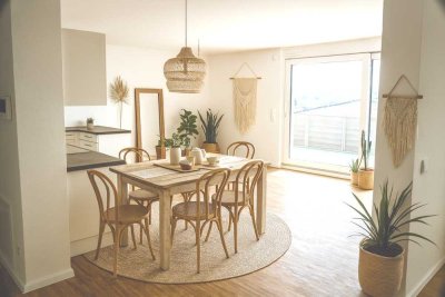„Traumhafte Aussicht: Barrierefreie 3,5-Zimmer-Wohnung in kleiner WE“