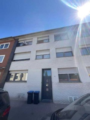 Helle 3-Zimmer-Wohnung mit Balkon in Würselen