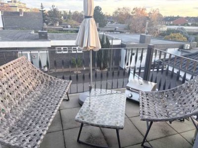 Helle 2-Zimmer Dachgeschosswohnung mit Balkon in Köln-Pesch