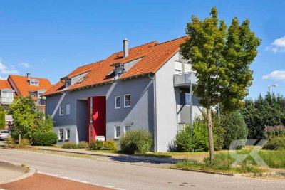 Gepflegte, helle 2-Zi.-Eigentumswohnung mit Balkon und zwei Stellplätzen in ruhiger Wohnlage