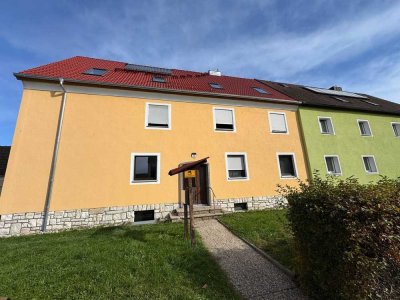 Sonnige 2-Zimmer-Wohnung in ruhiger Lage - frisch renoviert & sofort bezugsfrei