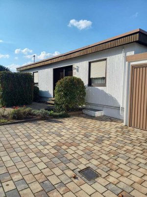Freist. Bungalow mit ELW. in ruhiger Lage von Besigheim