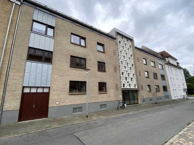 Gepflegte 4-Zimmer-Wohnung mit Balkon im 1. OG in Flensburg-Jürgensby
