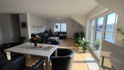 Helle, sehr gepflegte 3,5-Zimmer-Neubauwohnung mit großem Süd-West-Balkon und EBK