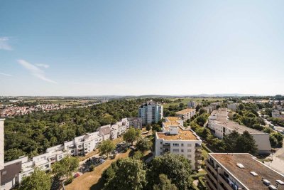 Rarität - Lichtdurchflutete 3,5 Zi.-Wohnung mit Fernblick und 3 Loggien