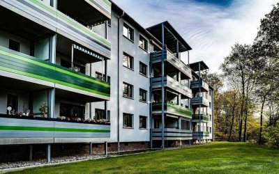 Großzügige 2-Zimmer-Wohnung im Modernisierten Wohngebiet //2.OG , Links