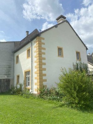 Ferienhaus mit historischem Flair in ehemaligem "Burggebäude"!