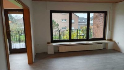 Gepflegte 3 Zimmer Wohnung mit Balkon und Stellplatz