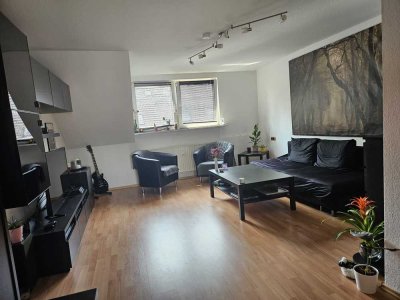 Gemütliche 2,5 Raum Dachgeschosswohnung direkt am Schlosspark