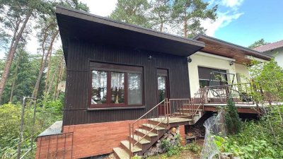 ruhige und attraktive Lage mit Seeblick