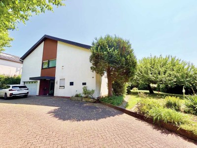 Attraktives Wohnhaus mit Einliegerwohnung in Top-Lage – Zweibrücken-Ernstweiler, 270 m² Wohnfläche,