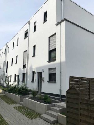 Top-Reihenhaus mit viel Platz, inkl. 2 TG-Plätzen !