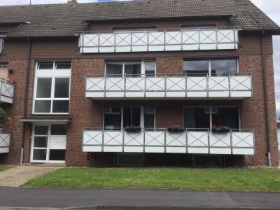 Helle 4-Zimmer-Wohnung mit Balkon in Datteln