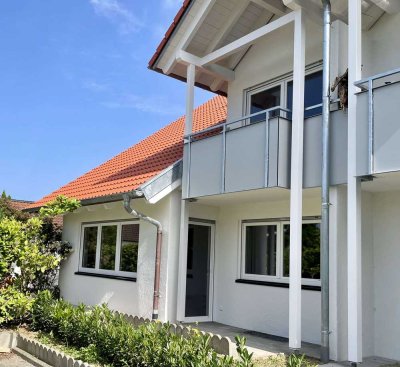 RESERVIERT ! Neu renoviert ! 2 Zi. EG Whg. mit Terrasse in ruhiger seenaher Lage  !