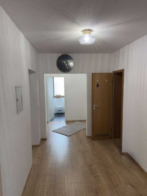 Bezugsfreie renovierte 3-Zimmer Wohnung in Zell-Weierbach