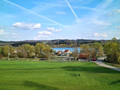 Vollmöblierte 3-Zi.-Ferienwohnung Terrasse u. Seeblick befristet