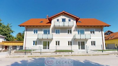 Highlight: 3-Zimmer mit Balkon & zwei Stellplätzen ++Decker Immobilien++