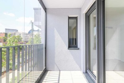 Lichtdurchflutete 3-Zimmer-Wohnung mit moderner Wohnküche, Loggia und Tiefgaragenstellplatz