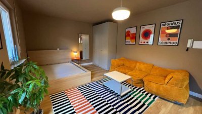 Zentrale Voll möblierte 1 Zimmer Wohnung