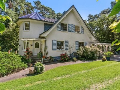 Bezugsfrei - Wunderschöne Villa in Seenähe in Bad Saarow mit großem Garten, Doppelgarage und Keller
