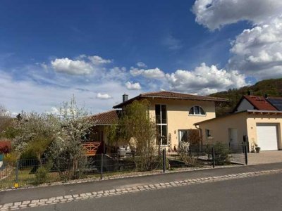 Wunderschönes Einfamilienhaus im Toskana Landhausstil mit hochwertiger Ausstattung in Kasendorf