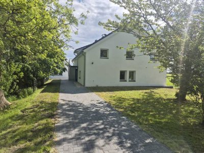 Modernisiertes Zweifamilienhaus+Einfamilienhaus