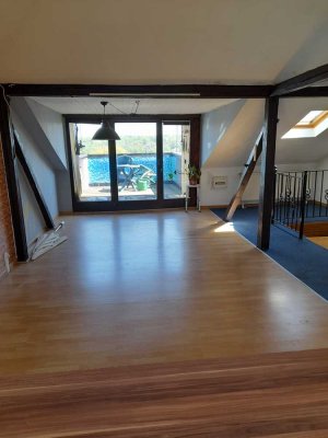 Helle 2-Zimmer-Wohnung mit Balkon in Crimmitschau