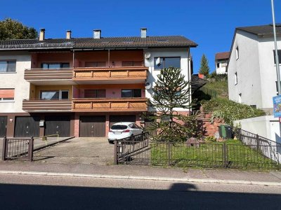 Vielseitig nutzbares 2-Familienhaus mit Garten und Doppelgarage in Pfinztal-Kleinsteinbach