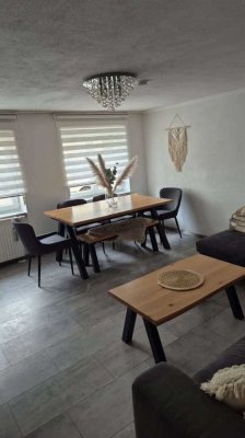 Stadthaus ohne Garten 4 ZKB & EBK. Bayern 3,5% GrErsSt.guter Zustand