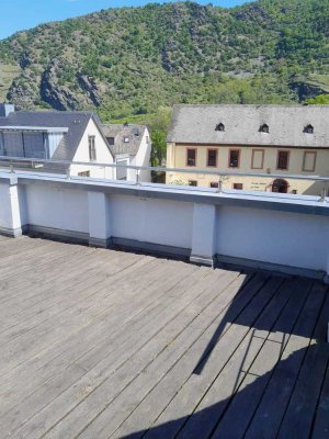 Freundliche 3,5-Zimmer-Dachgeschosswohnung mit Balkon in Oberwesel