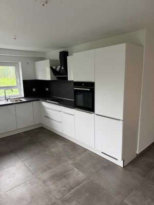 Renovierte 3-Zimmer Wohnung mit moderner Einbauküche und Terrasse ab sofort zu vermieten