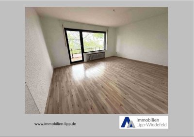 Wohnen mit Wohnberechtigungsschein: 2-Zimmerwohnung mit Balkon in zentraler Lage von Krefeld-H