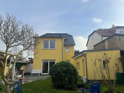 PROVISIONSFREI | HEREINSPAZIEREN UND WOHL FÜHLEN - Einfamilienhaus mit 214qm Wohnfläche in Bernau!
