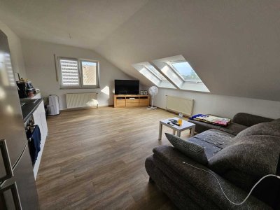 Helle 45 qm Dachgeschosswohnung in Werth