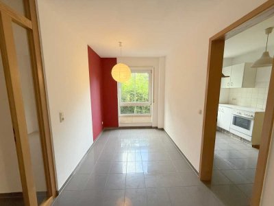Exklusive, gepflegte 2,5-Raum-EG-Wohnung mit gehobener Innenausstattung mit Balkon in Darmstadt