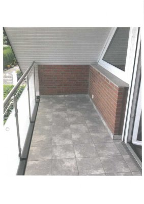 Attraktive 2-Zimmer-Dachgeschosswohnung mit gehobener Innenausstattung mit Einbauküche