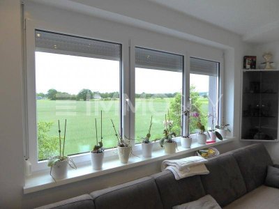 WOHNEN MIT BLICK INS GRÜNE - 3 Zimmer, Loggia, Klimaanlage, Parkplatz