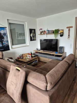 Neuwertige Wohnung mit zwei Zimmern sowie Balkon und Einbauküche in Limburg-Lindenholzhausen